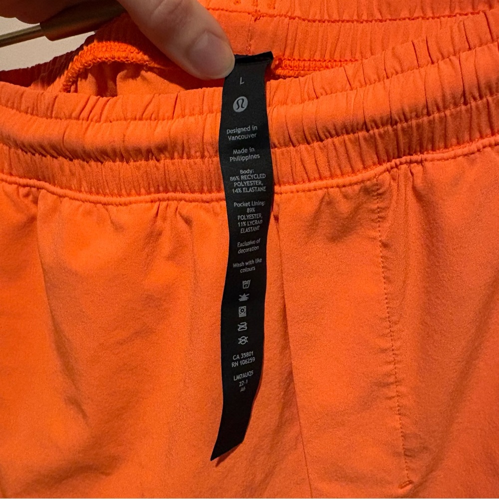 Lululemon Men’s Pace Breaker Linerless Shorts 7” Inseam in Rush Orange, Size L - Picture 4 of 10